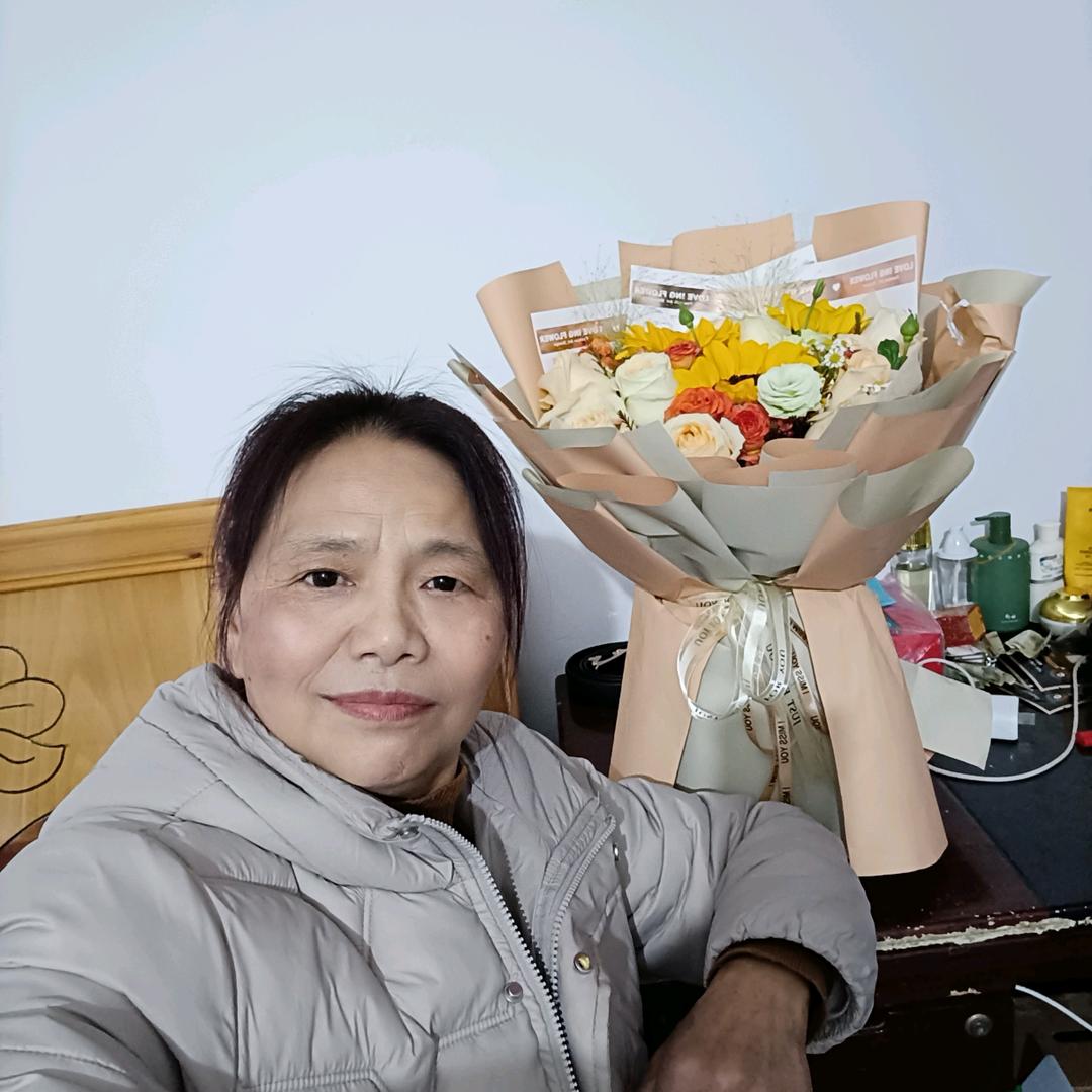 秀丽爱唱歌