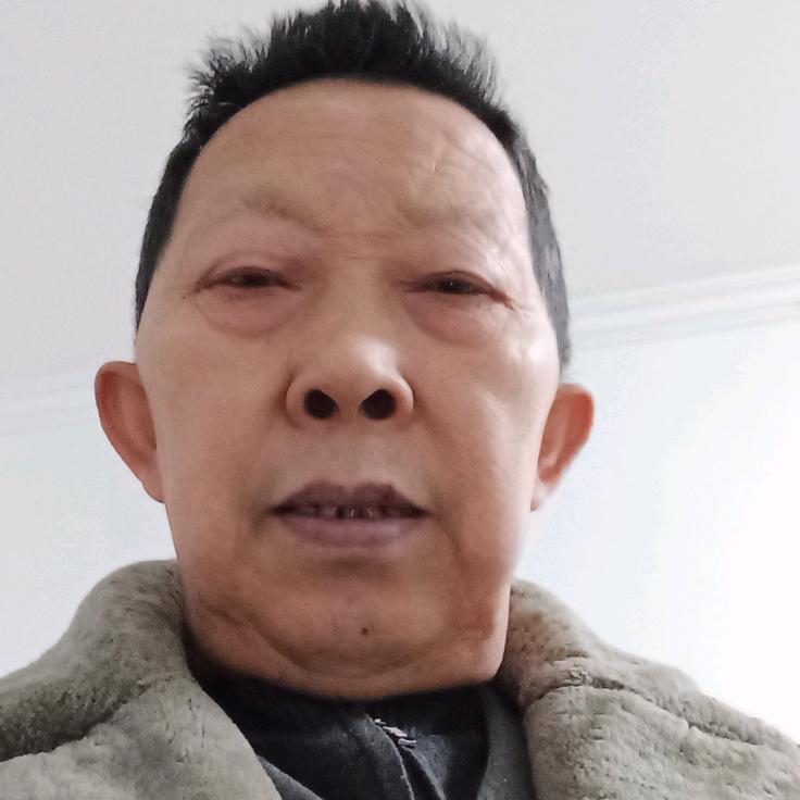 平二哥（11·38）新人首播，聊天主播