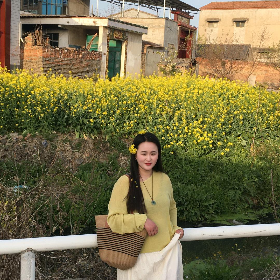 望田西街四季女装