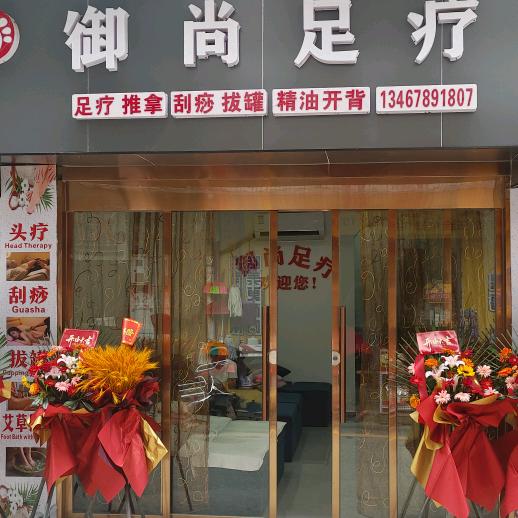 没人替你坚强，