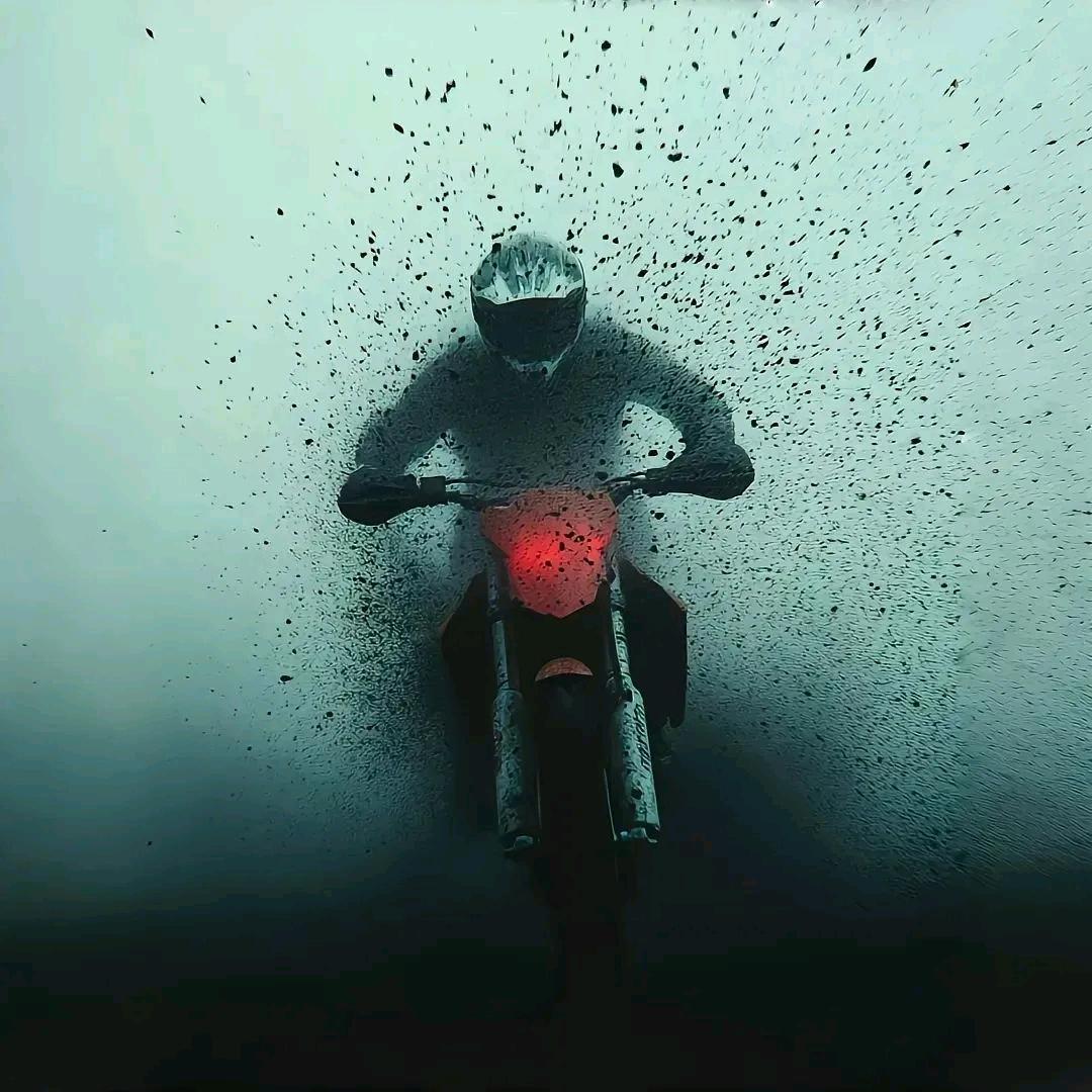 L . H  .W