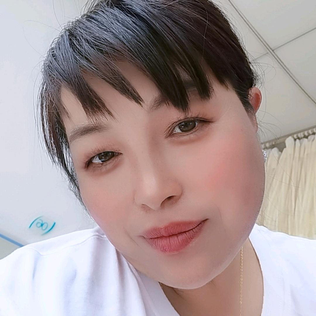 农村娇姐《晚上九点十分开播》