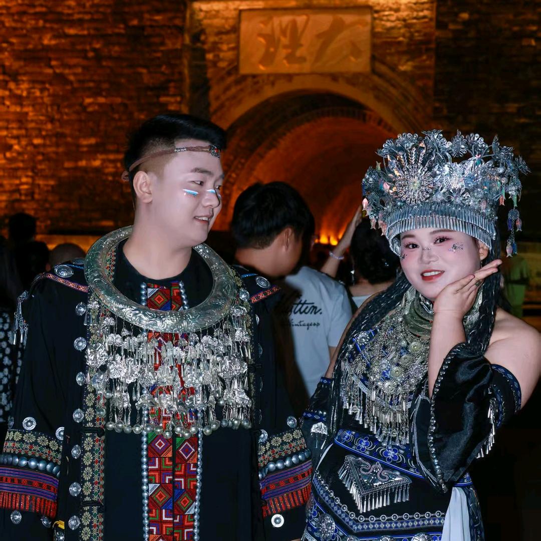 芦山彦玲卫浴灯具批发