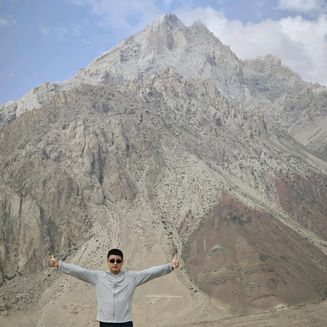 〽️这位李先生〽️