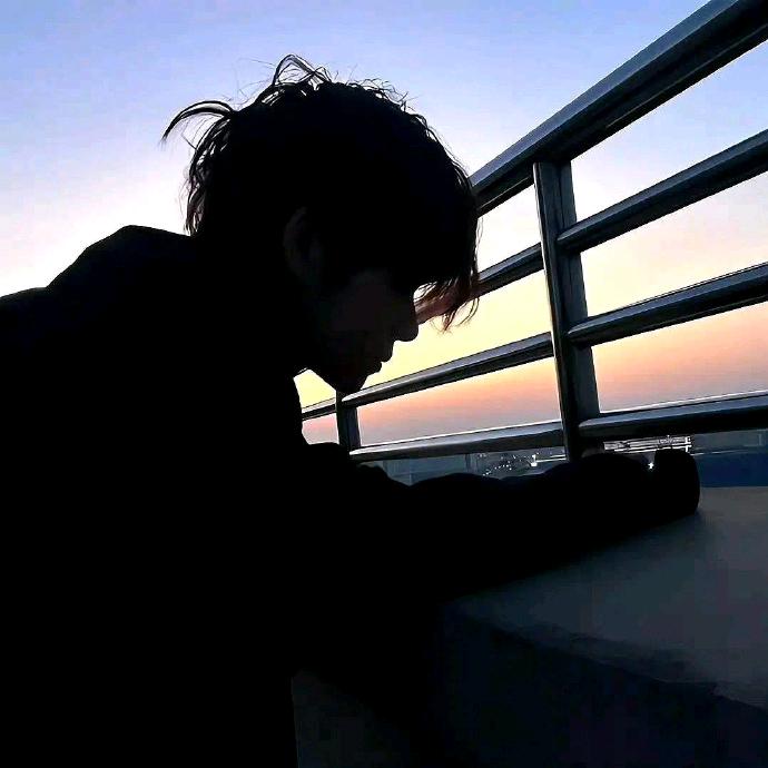 奈何桥上摆地摊