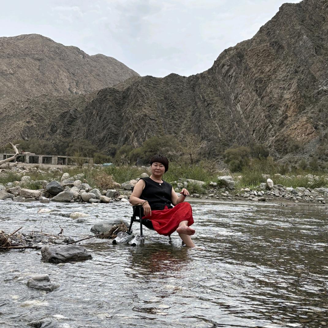 工地上的一枚姐