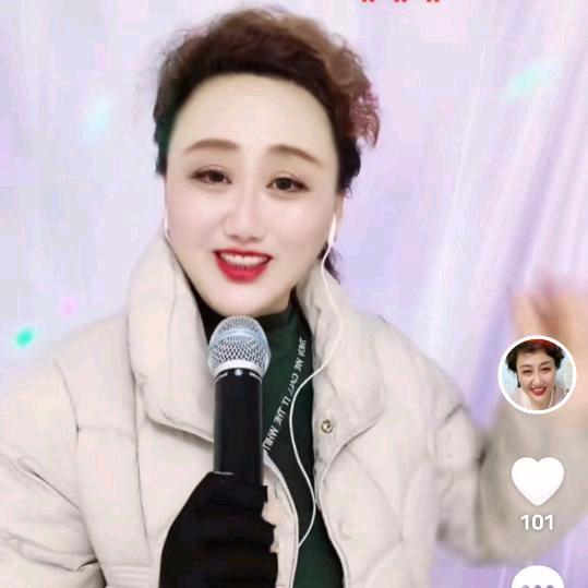 阳光姐姐👧下午四点二十开播！
