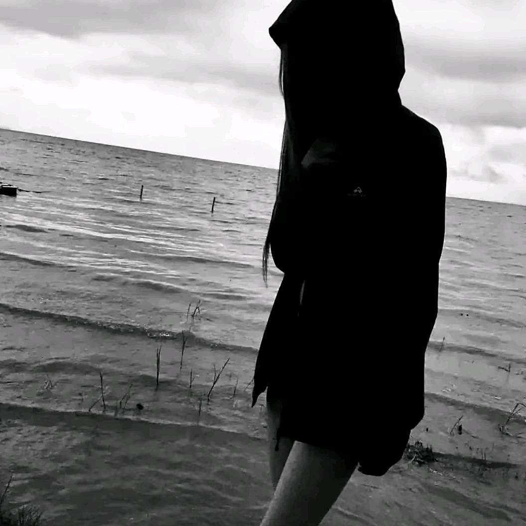 彤