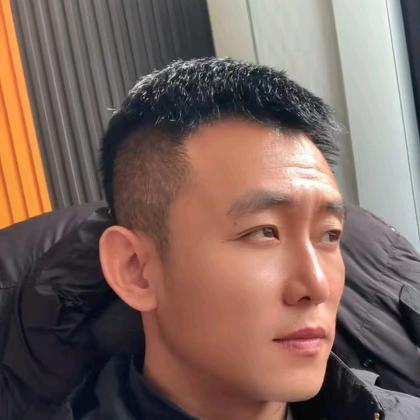 哈尔滨小伙