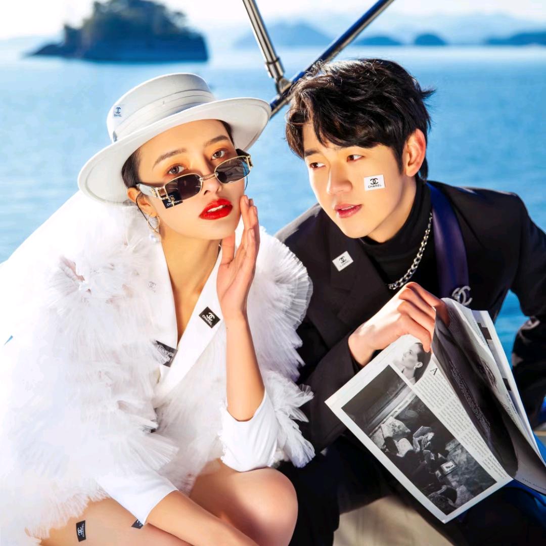 幸福时光婚纱摄影鲜花一站式婚庆