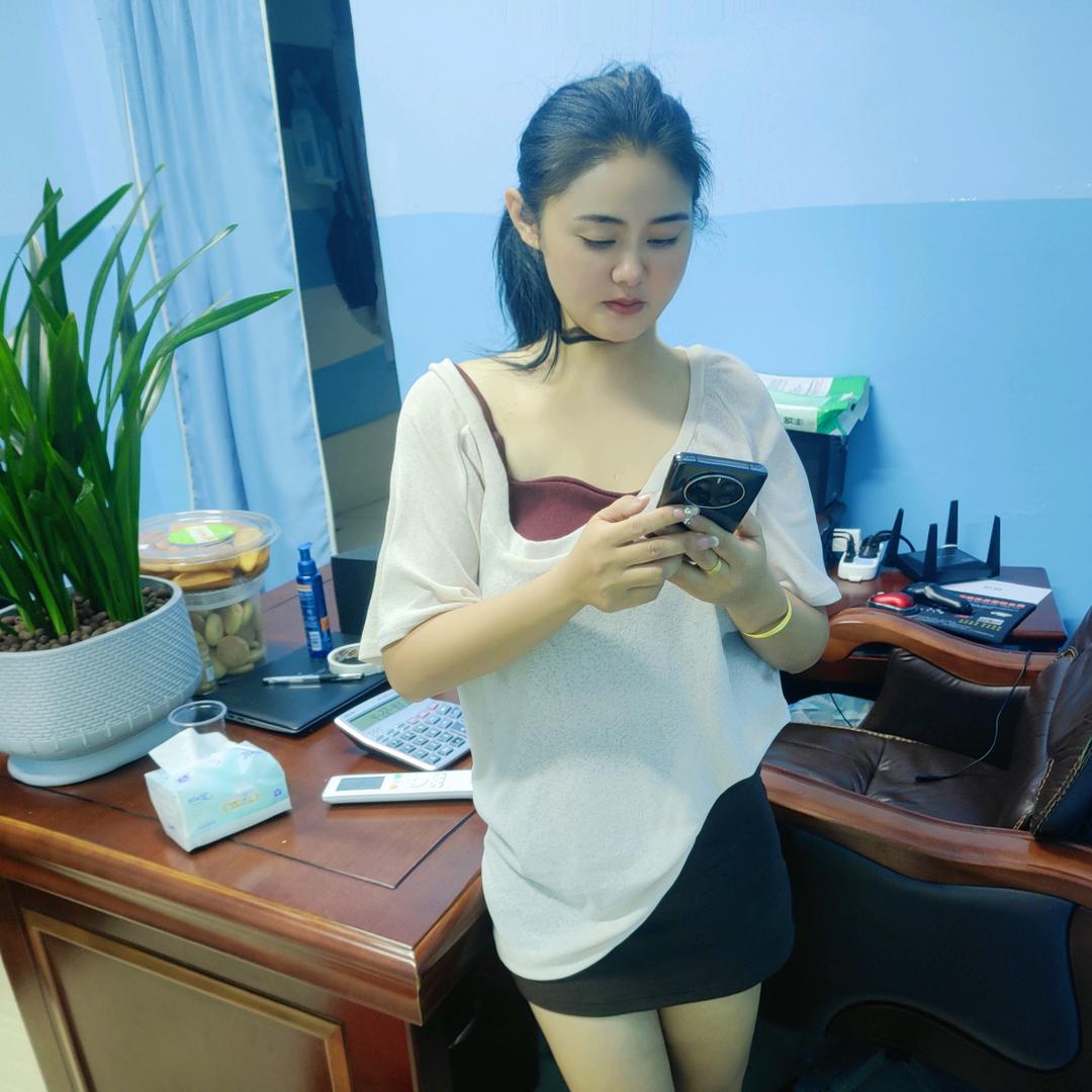 伍薇薇🎺🎷🎻