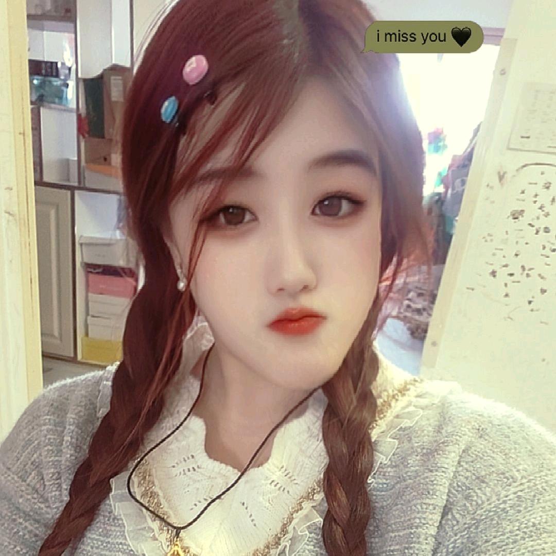 辫子女孩