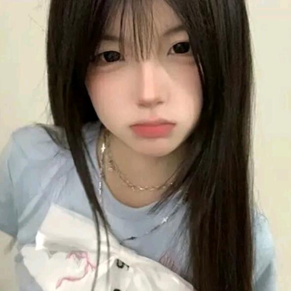 乔念曦助理.江念`