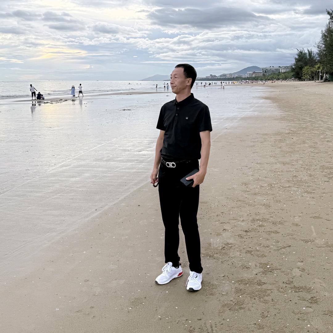 ๓🚬笑敬过往: ᭄ℳ