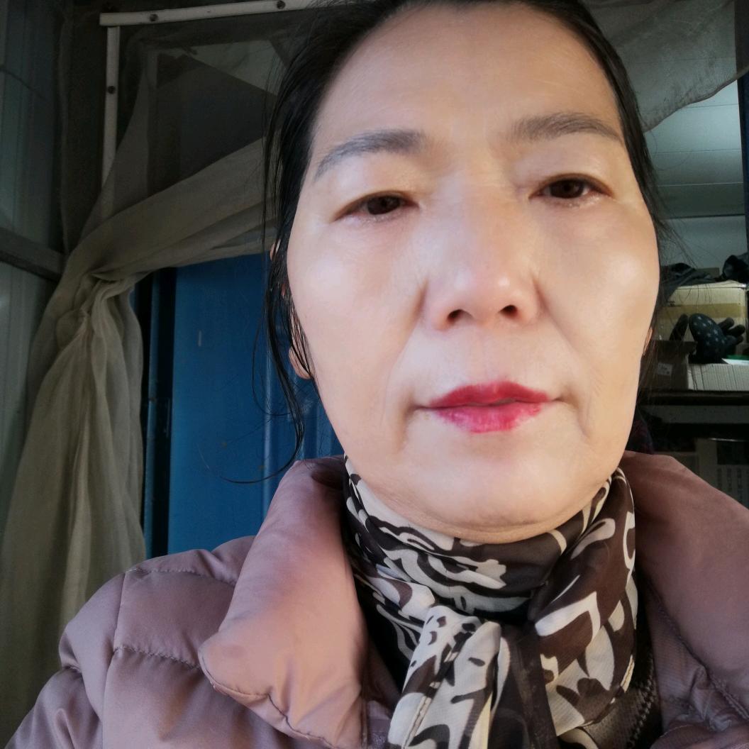 杨锁美
