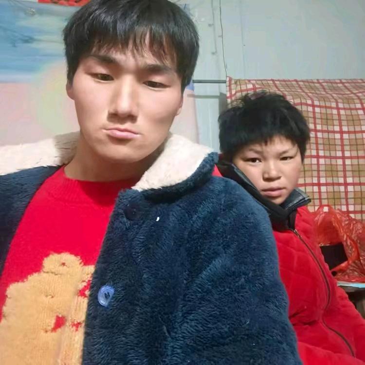 坚强恩爱夫妻❤️❤️❤️