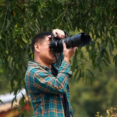 爱摄影的慢跑者