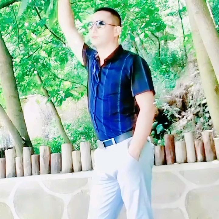 刘家四少（静宁名门烧鸡）掌门人。