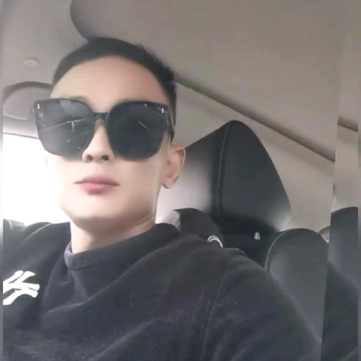@文龙