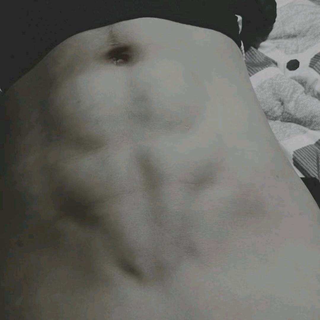 请叫我去练腹肌