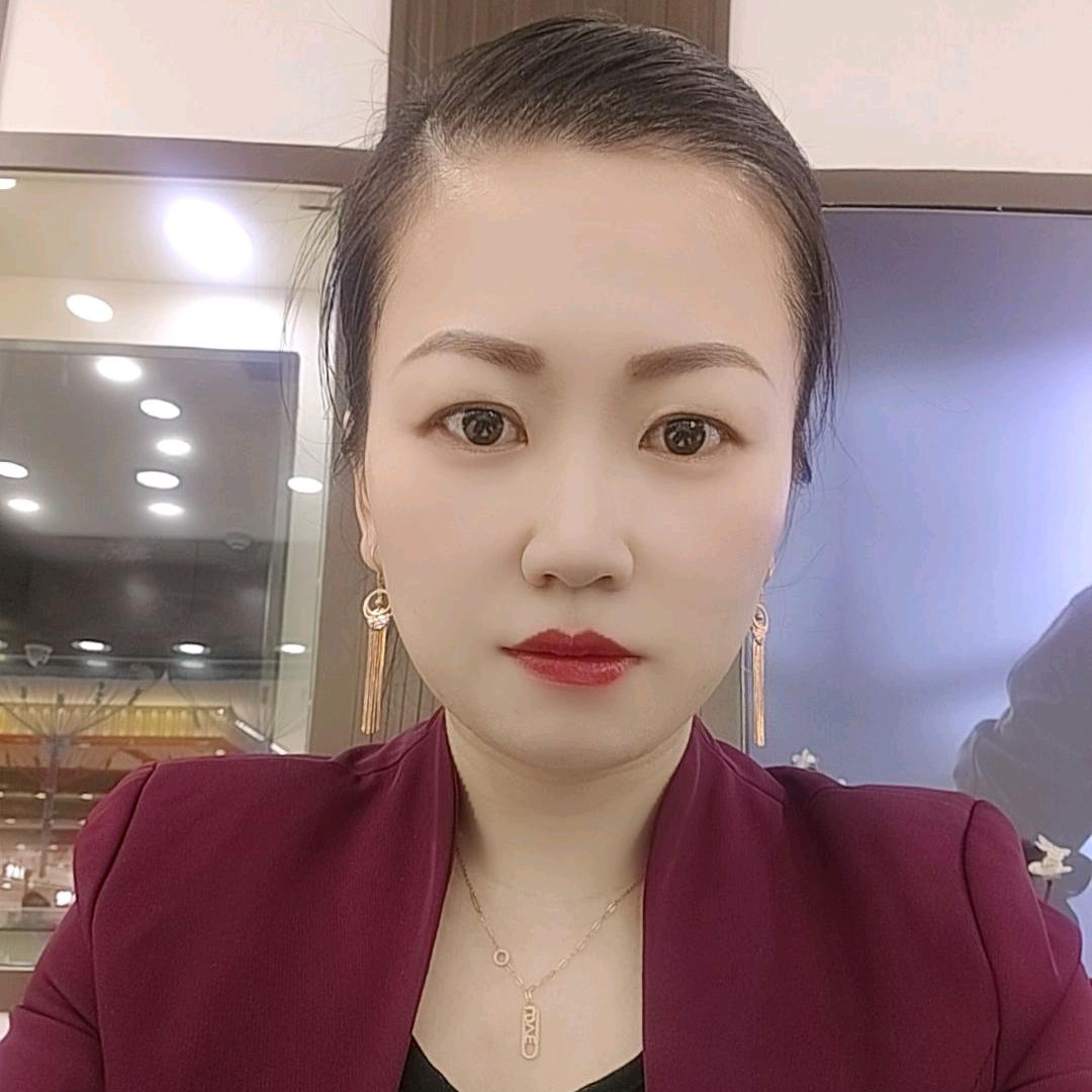 帝王店长彭静