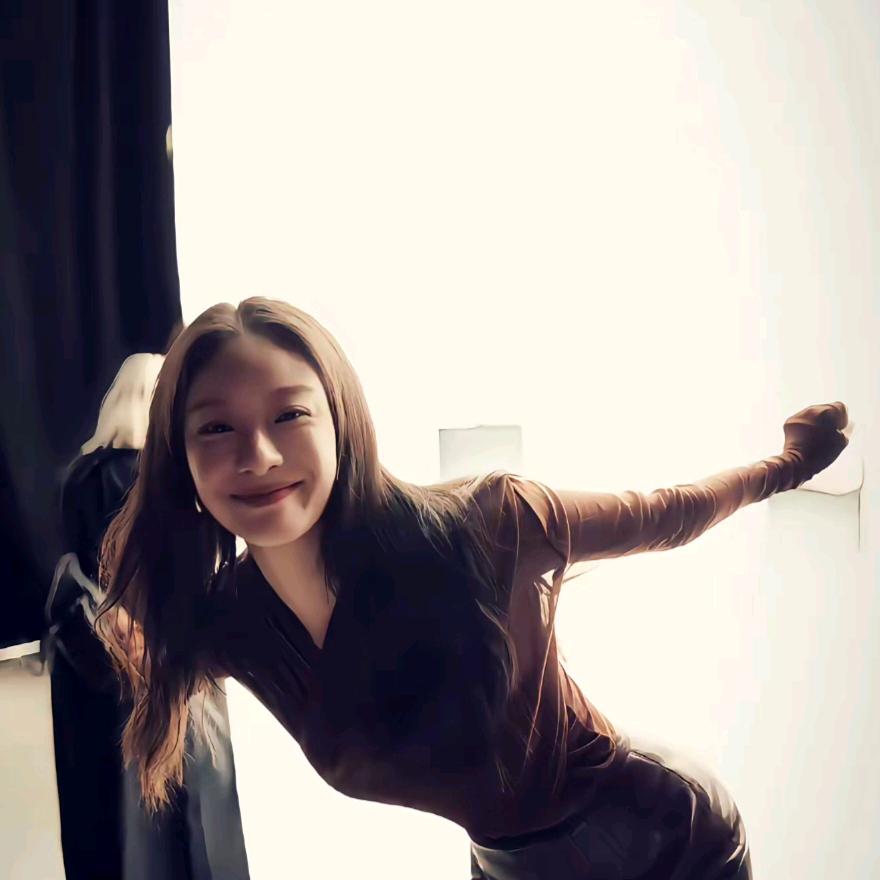 拨开云雾见暖阳