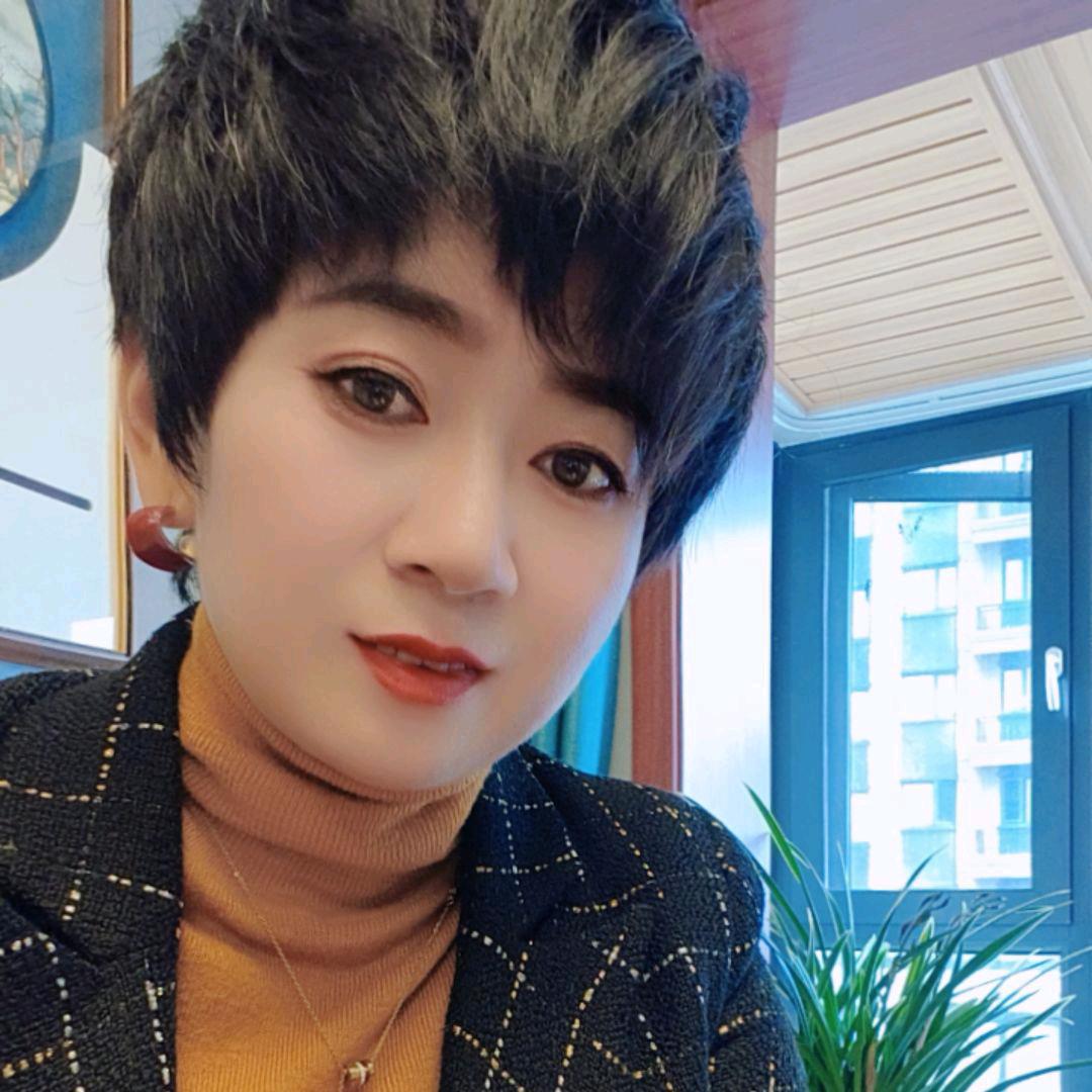 张亚琴（卖酒人）