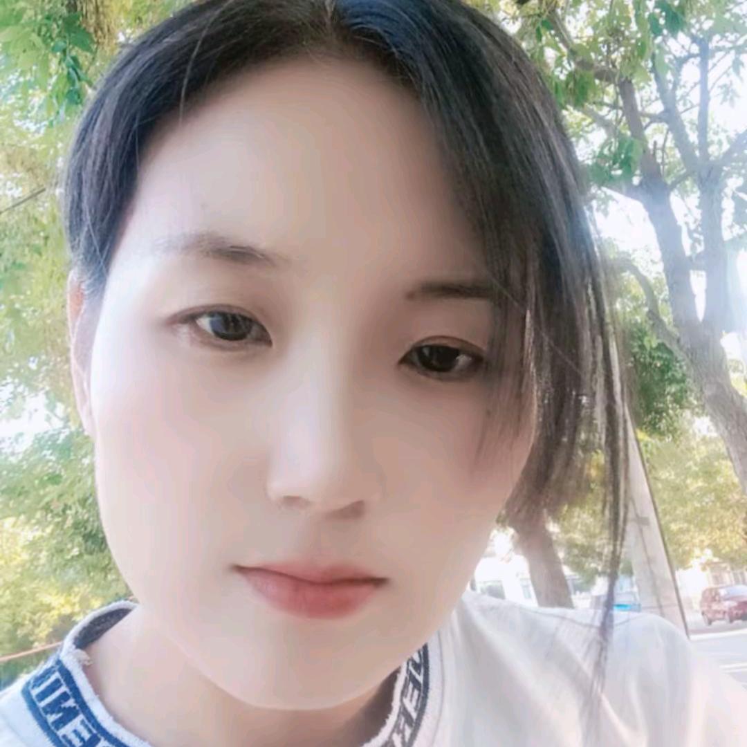低调微笑😊