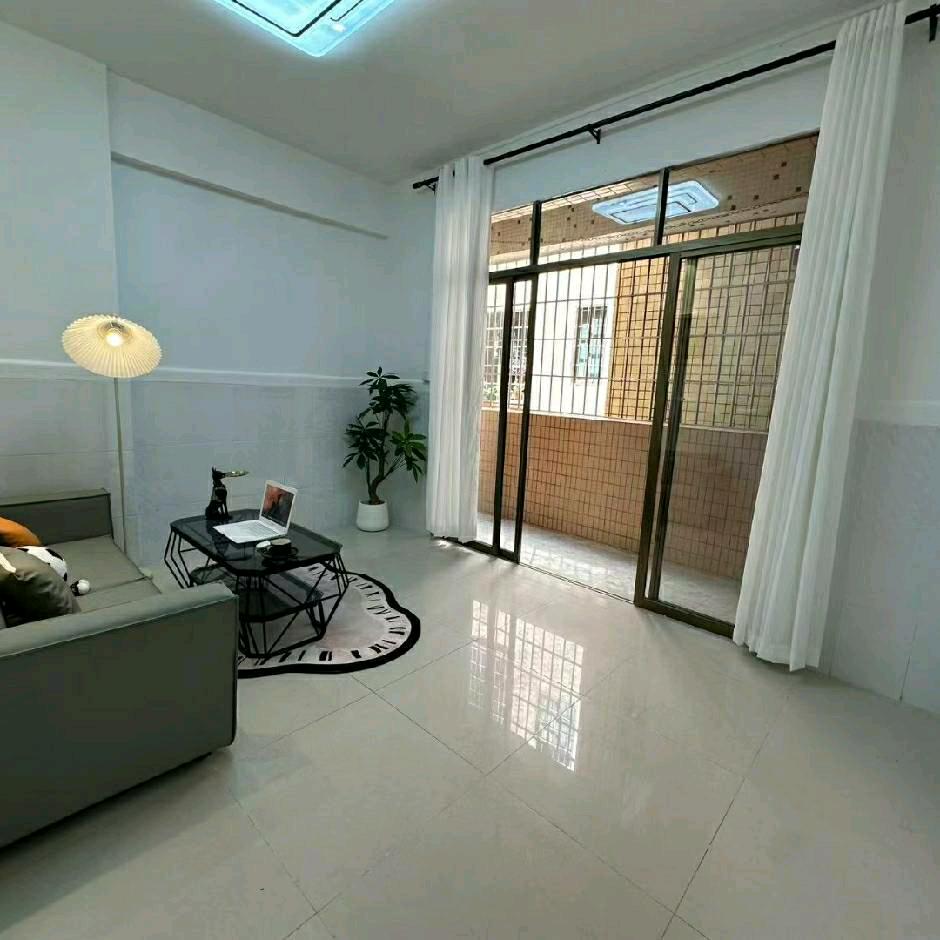 白云鸦岗房东出租屋