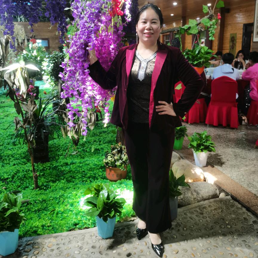 做好自己,活出自我,照顾好自己。