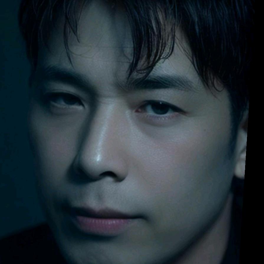 夜幕中的萤火虫