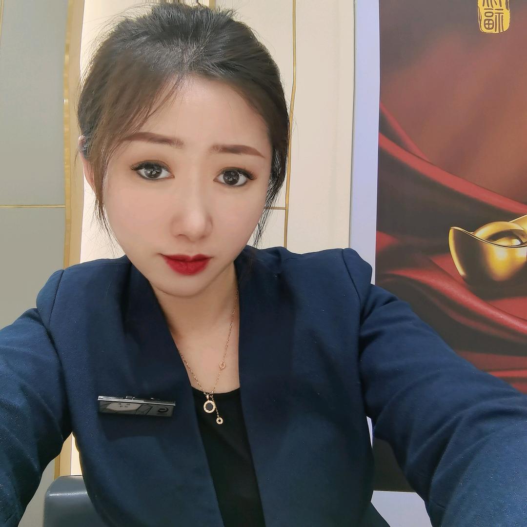 中国黄金(新玛特店)杨萍