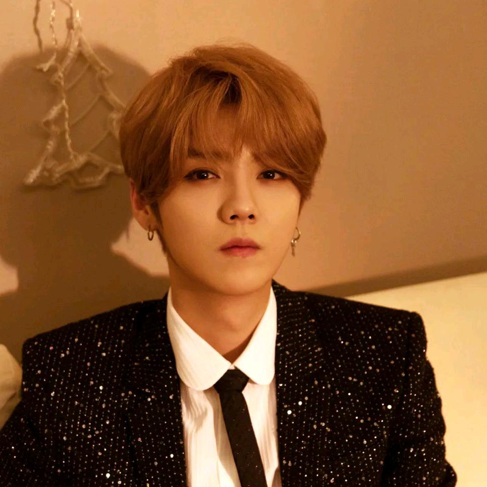 大家尔好朋友们支持支持有缘才有缘算我王爷