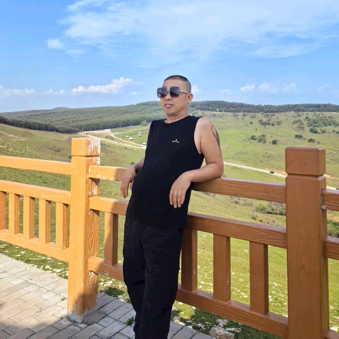 贺昌大厦一楼艳艳内衣店——点关注必回关