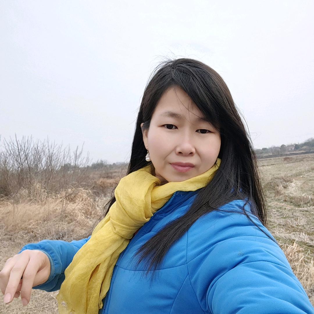 洛汐、浅浅一笑