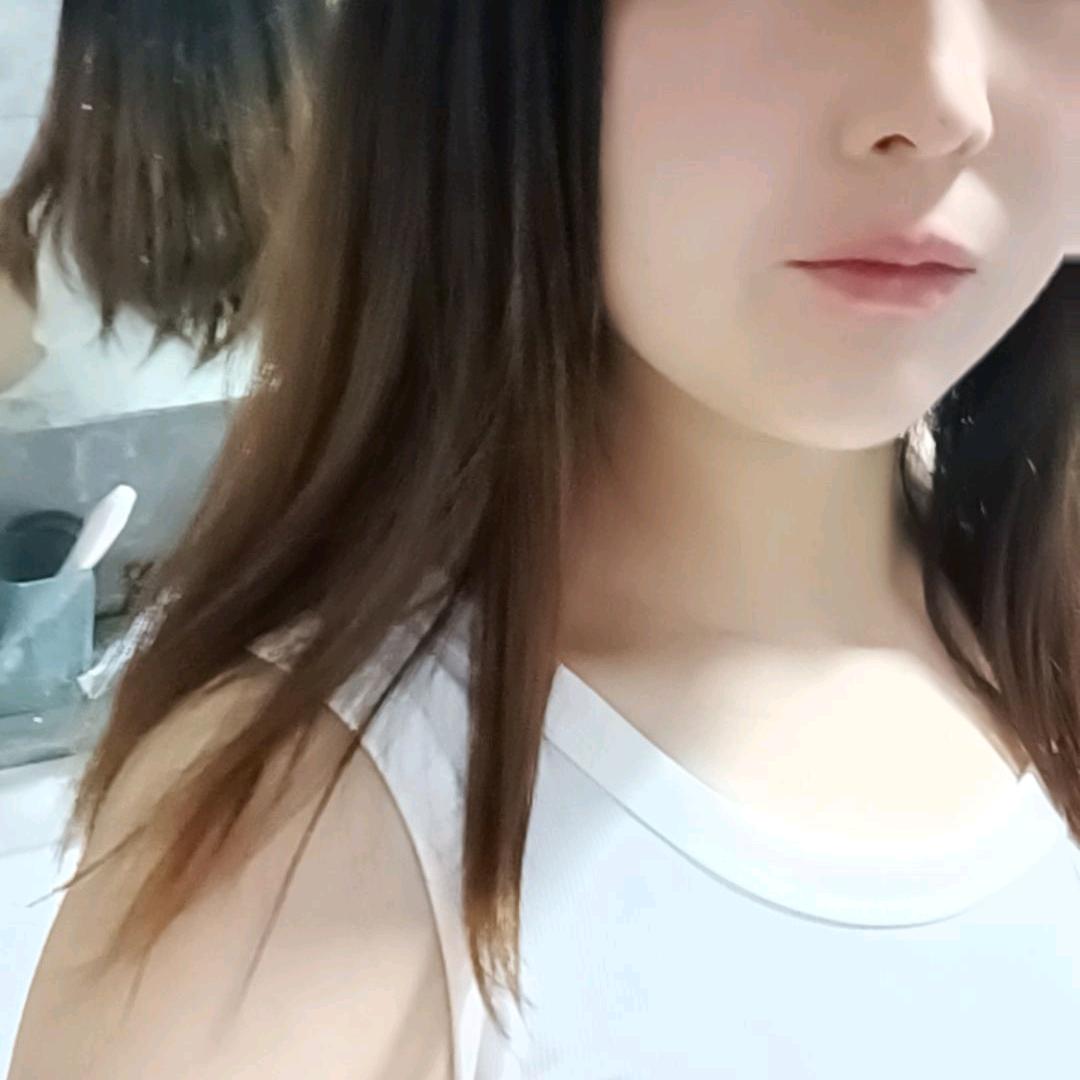 靠自己生活不苦~…旧圃卖鞋老阿姨!