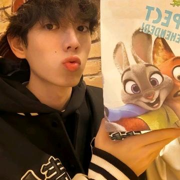 白秋（南京租房）