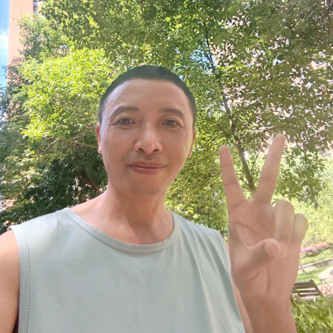 把持不住的小趴菜