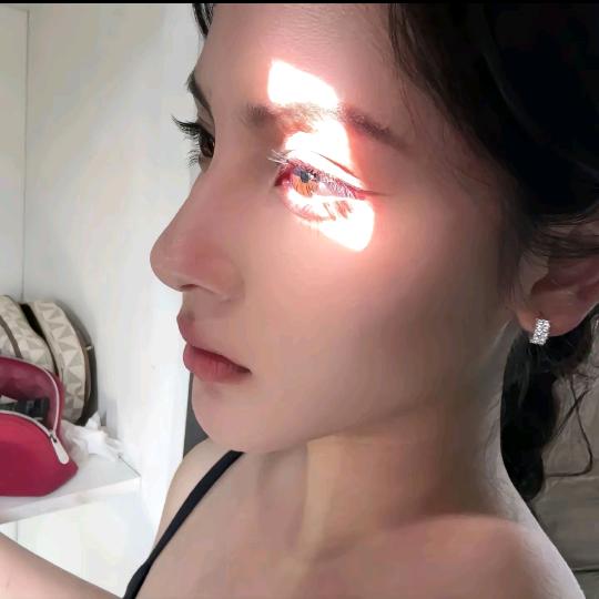 ૮₍˶•.•⑅₎ა