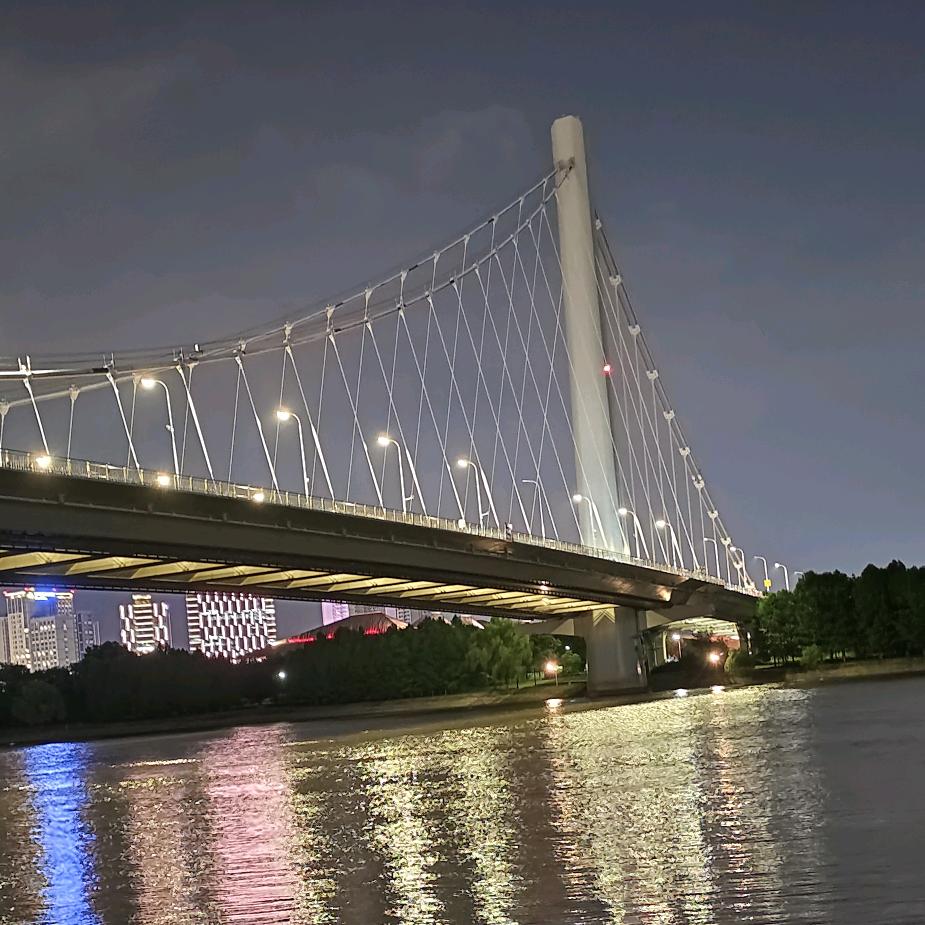 一个业绩被地总省总霸占的小业务员