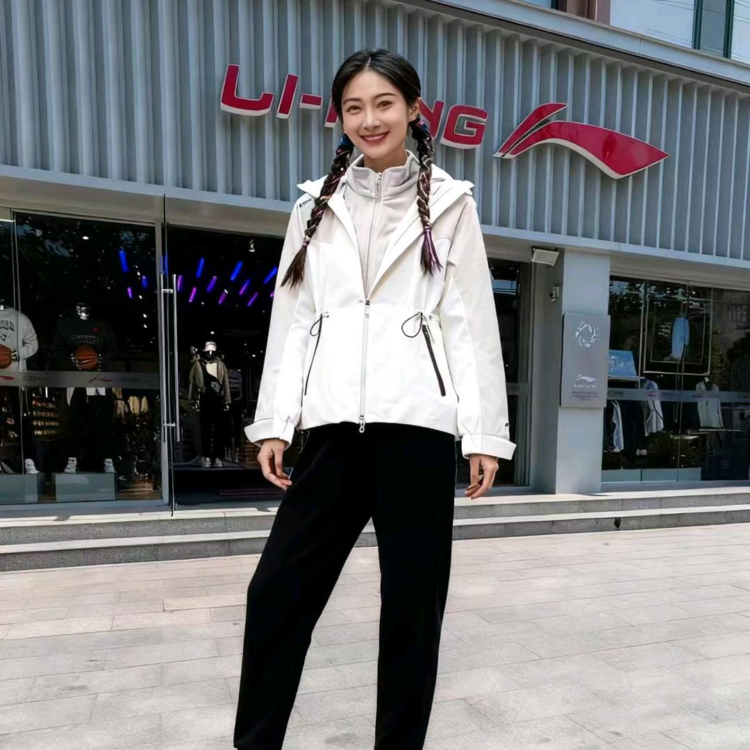 名流店晓丽