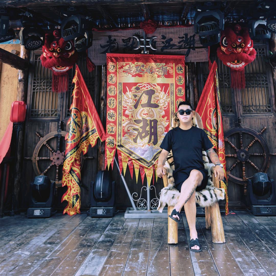 李先生