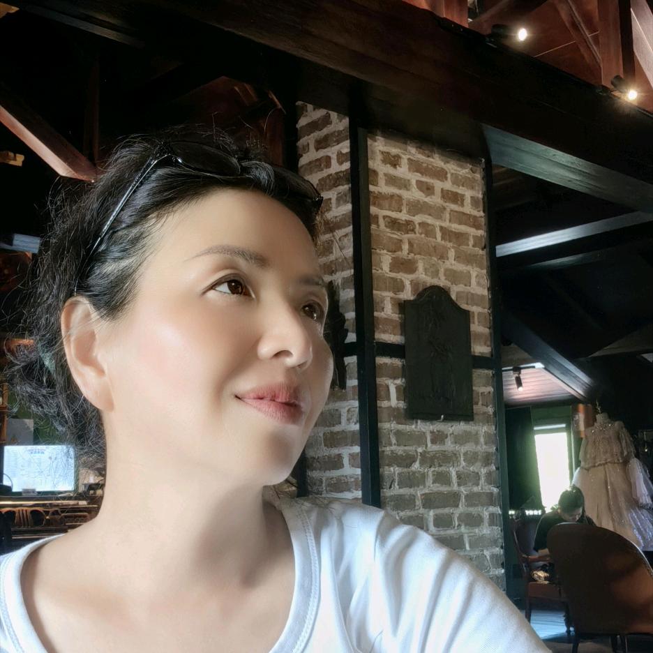 绿如妍