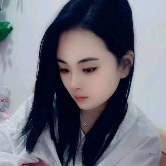 ，