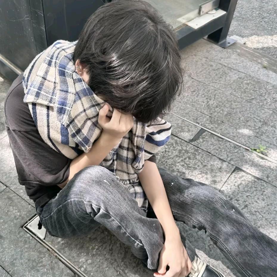 涵曼^0^