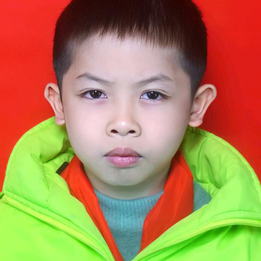 。农村爱唱歌大叔