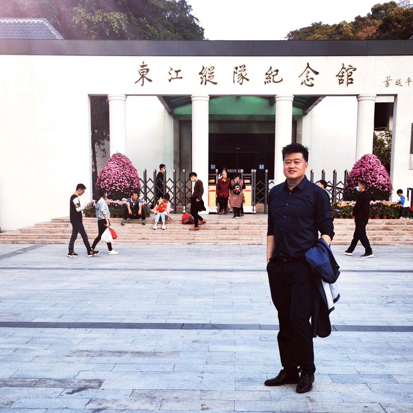@秦岭小哥