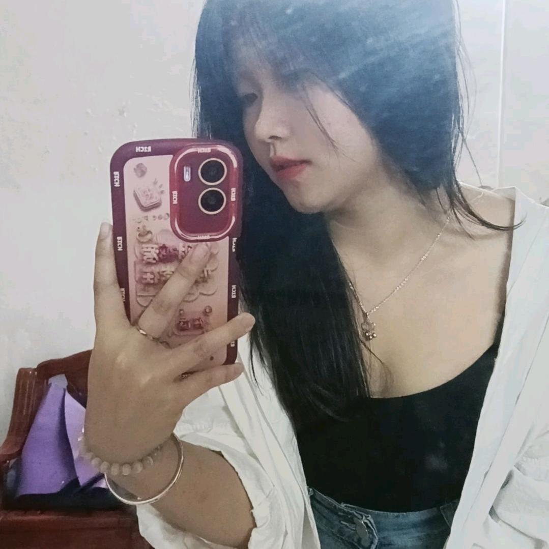 ( ｡• 👅 负婆👙