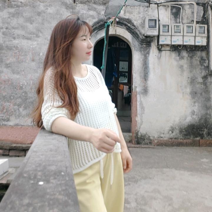 ࿐: ᨳᤢ້໌ᮩᤣ浅笑不语໊