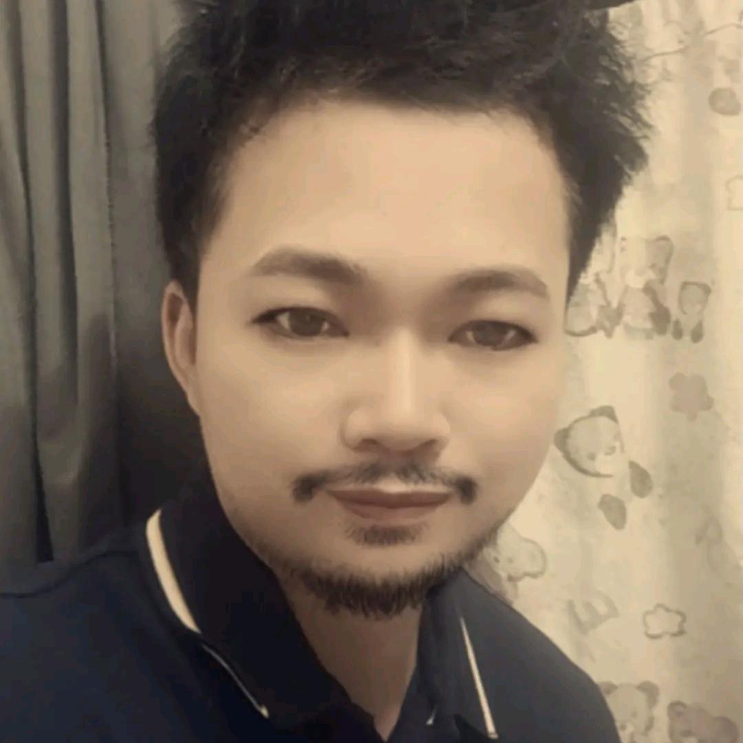 大叔就一点点帅